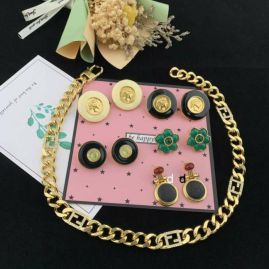 Picture of Fendi Necklace _SKUFendinecklace7j8957